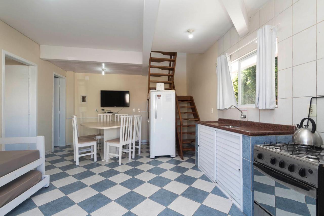 Residencial Melfi 2 Com Piscina Apartamento Bombinhas